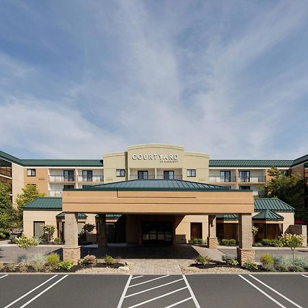 Courtyard Cleveland Beachwood Exterior foto