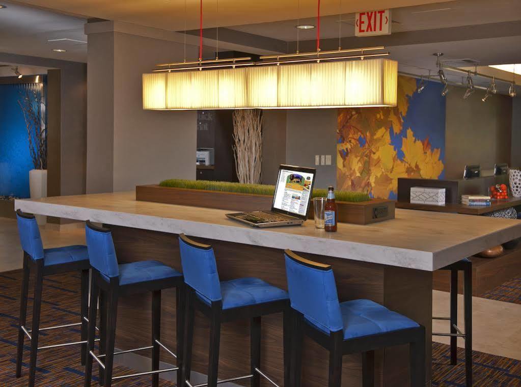Courtyard Cleveland Beachwood Exterior foto